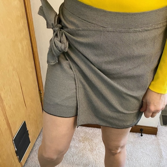 NWT Free People Movement Houndstooth Wrap Skort - Picture 5 of 11